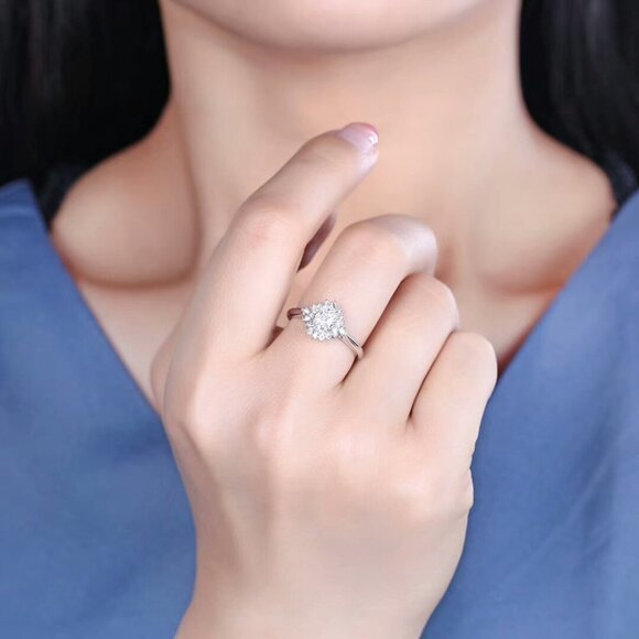 🌸Bling Beautiful CZ Dainty Wedding/Engagement Flower Ring for Woman, K908 - Picture 8 of 10